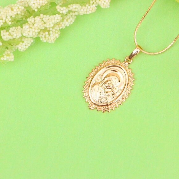 "Ornate Oval Religious Rose Gold Pendant Elegant Design, XPPT1597 - Picture 11 of 13